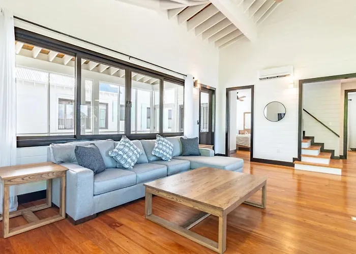 Paradise Cove And Mistico Club Boat Shuttle
